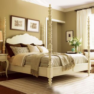  Long Cove-White  Adjustable Poster Bed 