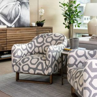 AT9048 FitzAccent Chair